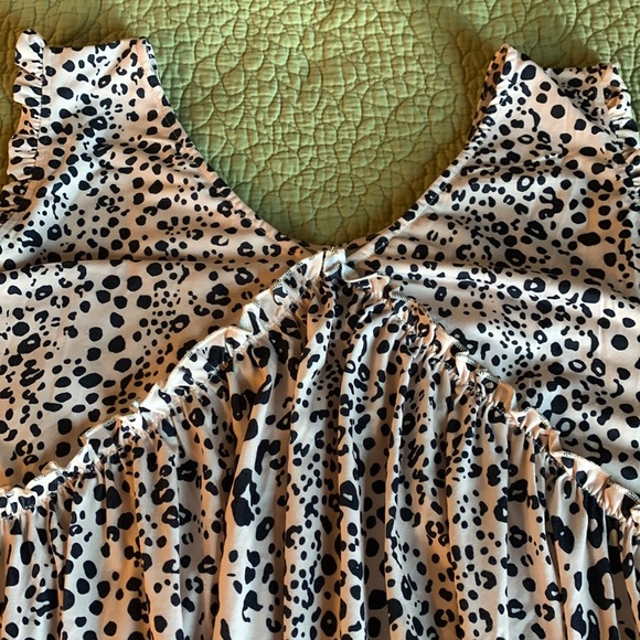 Leopard Ruffle High Low Sleeveless Top * 1X - Picture 5 of 11